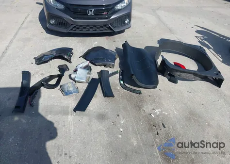 2017 Jeep Cherokee Latitude 4X4 z USA, uszkodzony, nr VIN 1C4PJMCS1HW655874